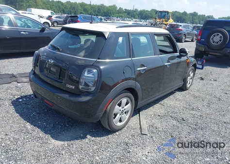 2016 Mini Hardtop Cooper z USA, uszkodzony, nr VIN WMWXU1C53G2D09475